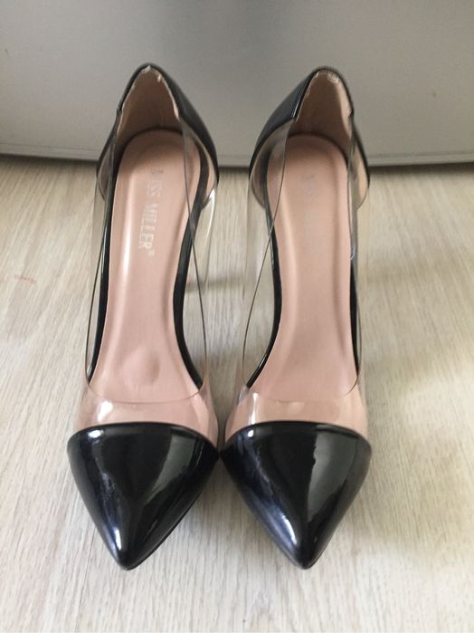 Туфли женские разные
