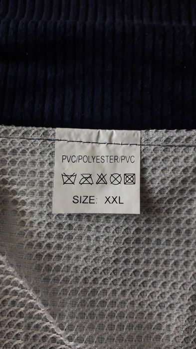 дъждобран плътен стабилен качествен с метални закопчалки