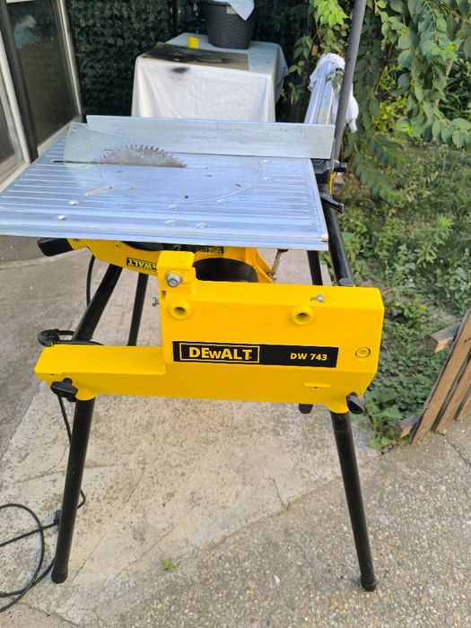 Комбиниран циркуляр и пендула DeWALT DW743 , 2000W