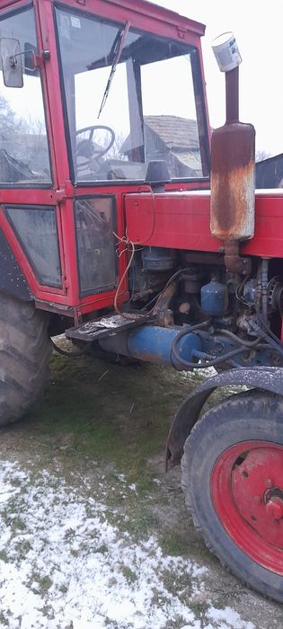 Агро техника трактори и прикачен инвентар