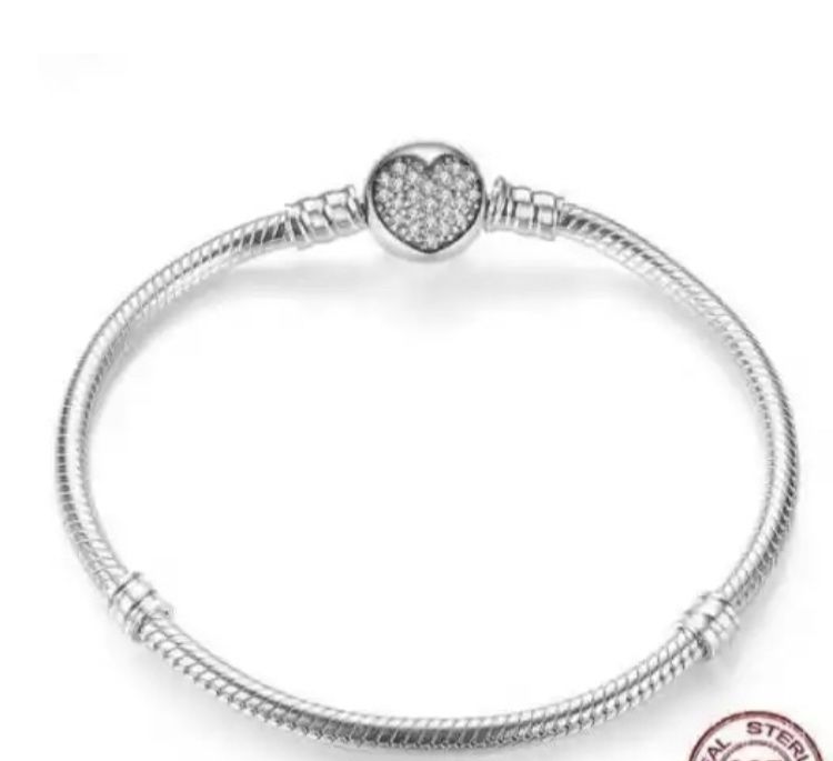 Гривна Пандора