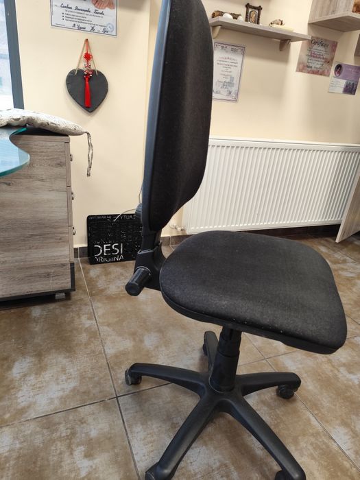 Офис стол 1 бр. черен