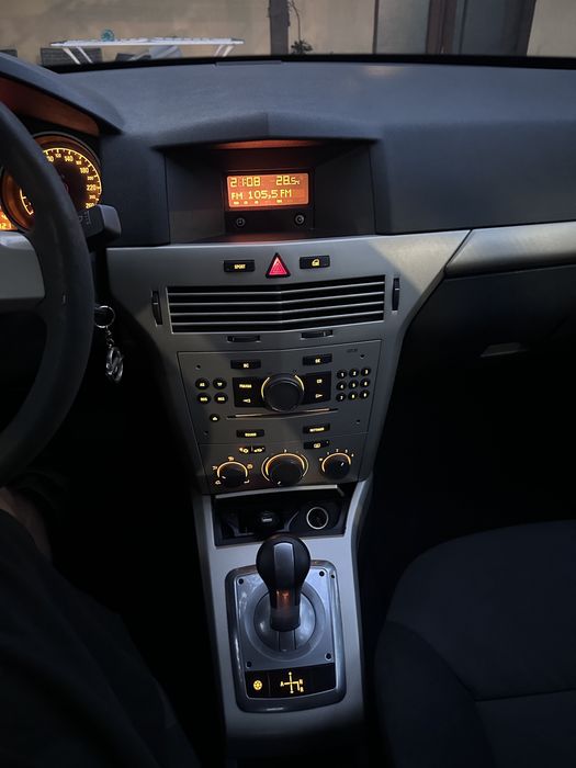 OPEL Astra 2009 — imagine 5