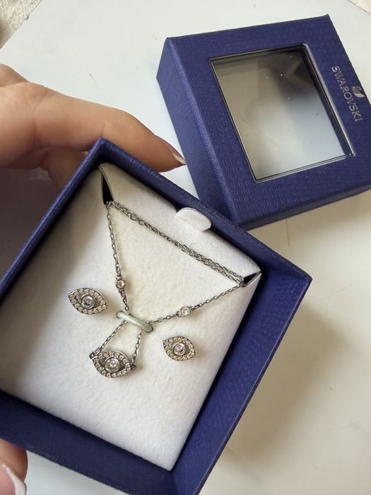 Swarovski комплекти - колие и обеци