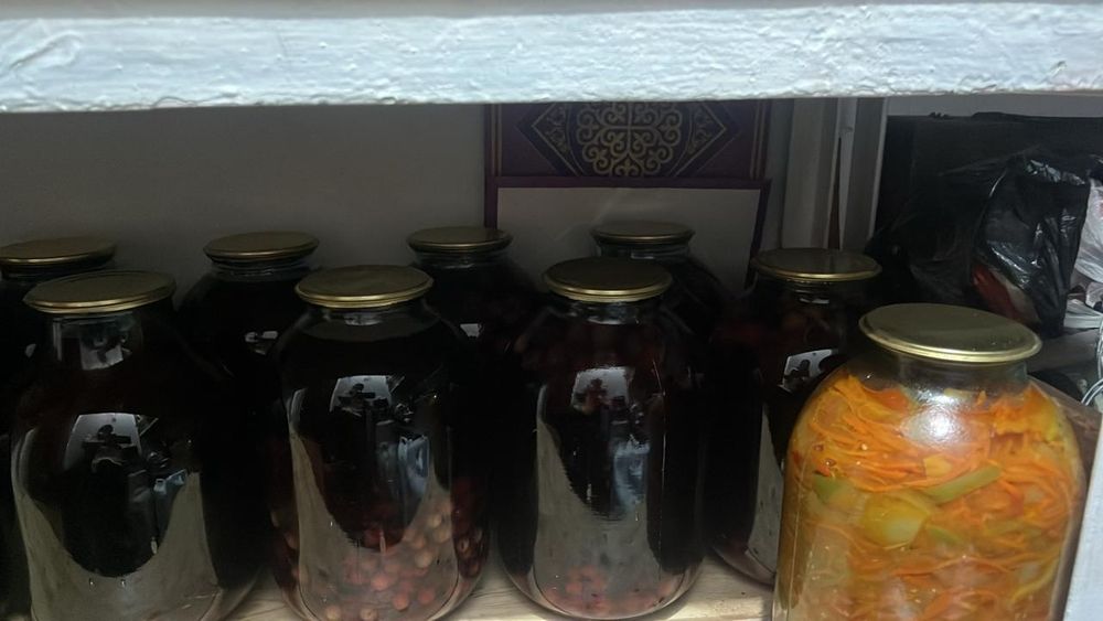 Продается маринованные огурцы и помидоры