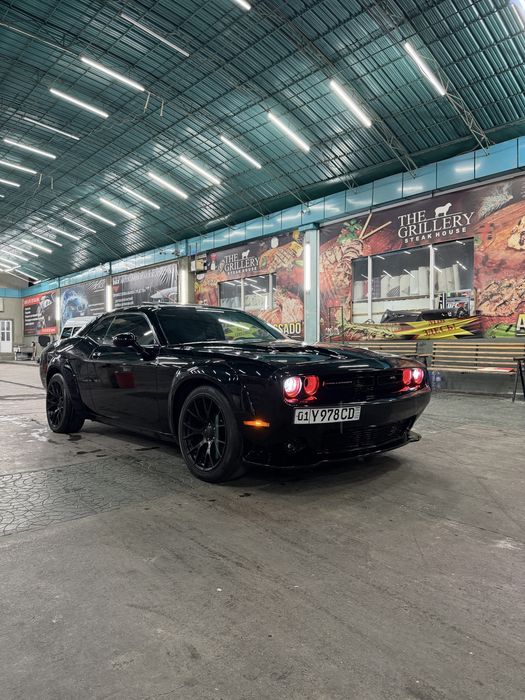 Dodge challenger