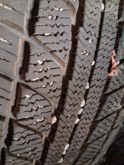 Шины продам 4 комплекта Triangle