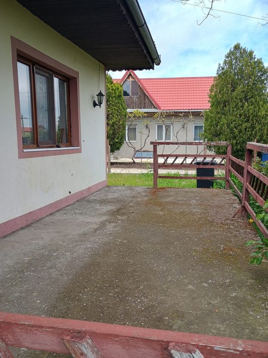 Casă de vânzare