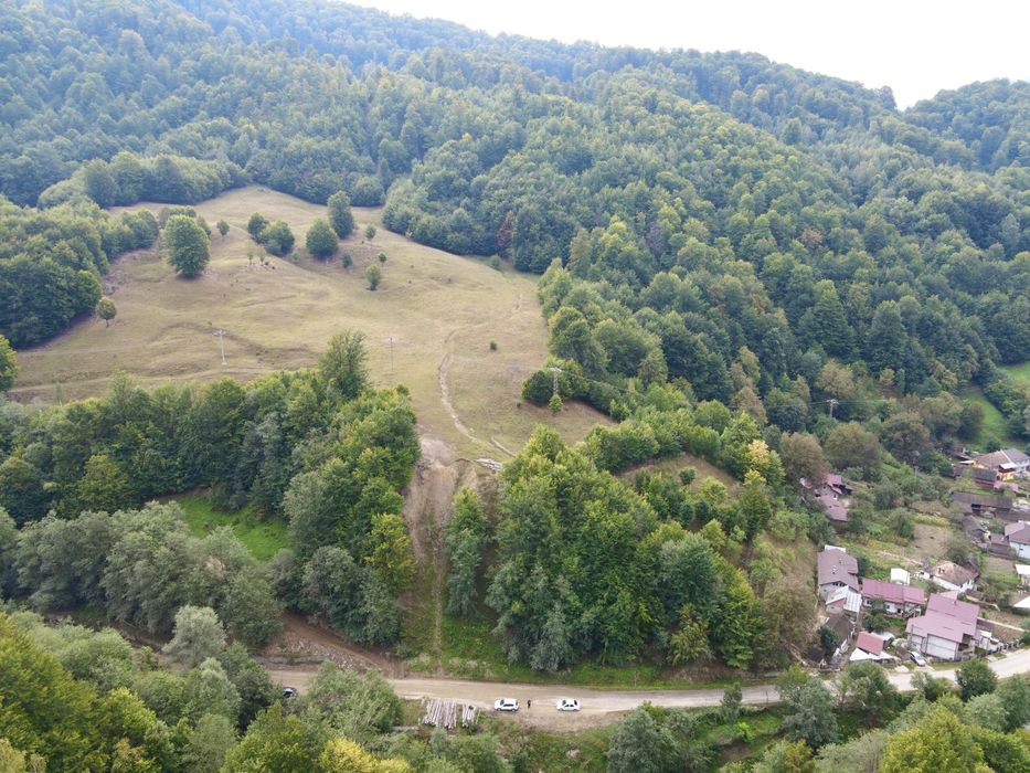Teren intravilan in zona turistica Siriu (Cașoca), Buzău