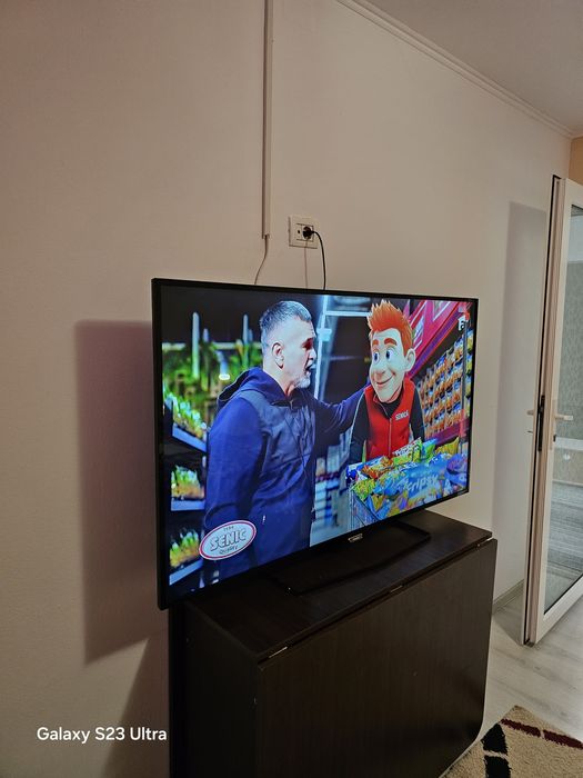 Vând tv Philips  Android