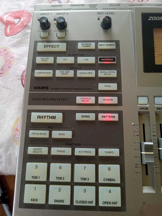 Zoom MRS-1044 MultiTrak Recording Studio Recorder