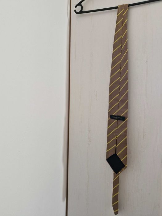 Cravata Louis Vuitton, kaki cu galben, 100% matase