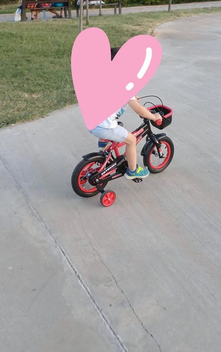 Велосипед с помощни колела