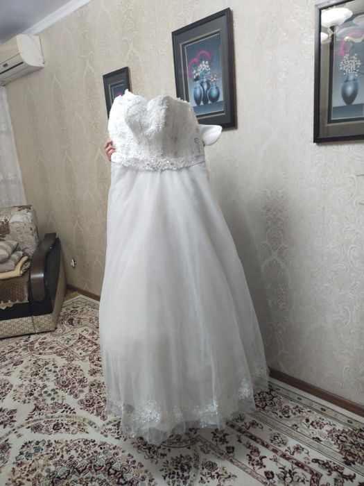 Продам свадебные платья