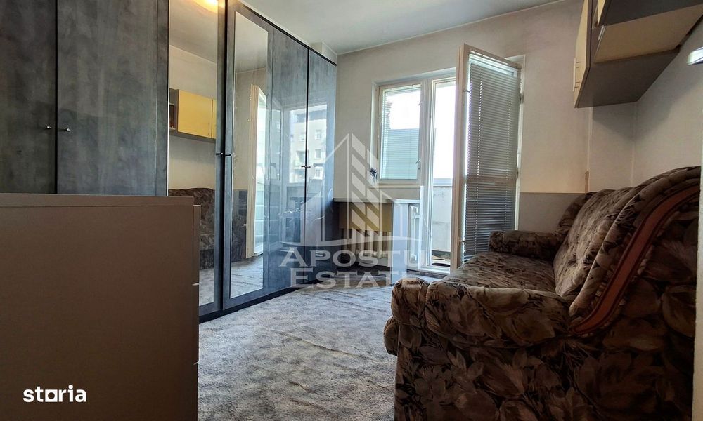 Apartament 4 camere micalaca zona 100