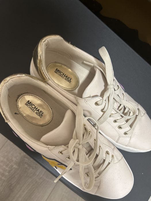 Vand adidasi Michel Kors,marimea 38
