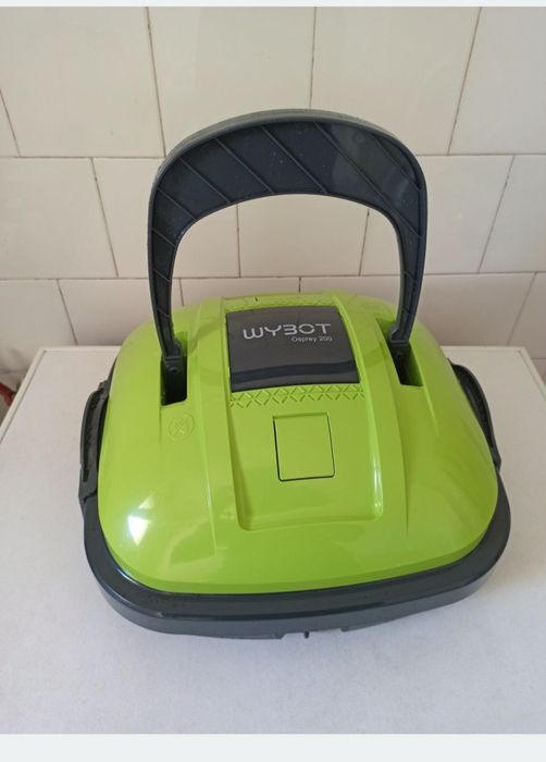 Robot fundul piscinei Wybot Osprey 200.