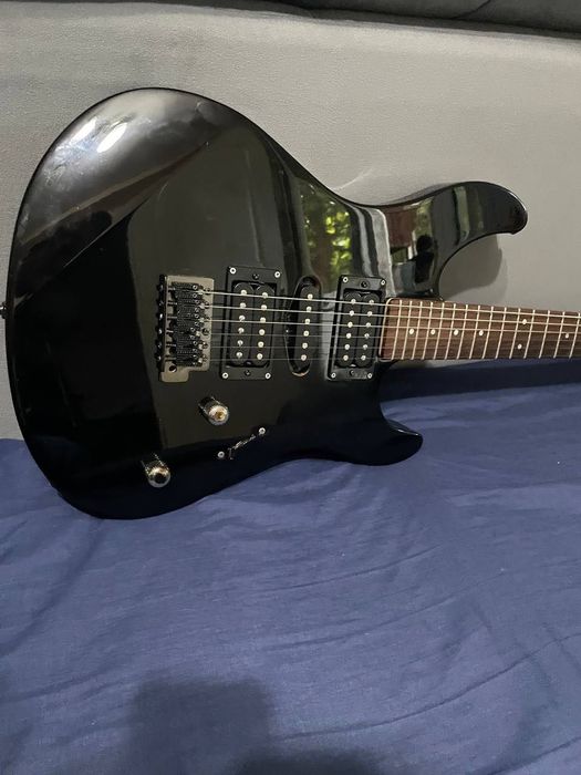 yamaha RGX121Z гитара