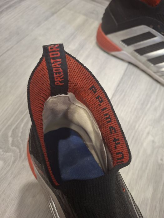Сороконожки Adidas Predator