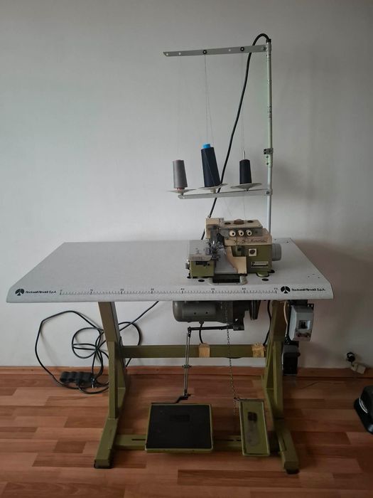 Оверлог триконечен