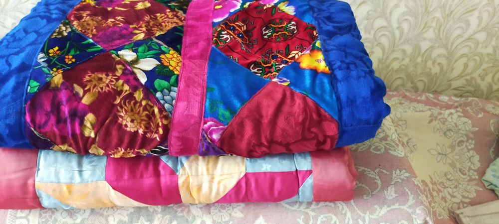 Продам корпе новые внутри вата