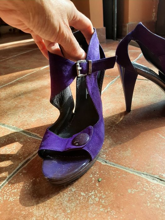 Sandale piele intoarsa