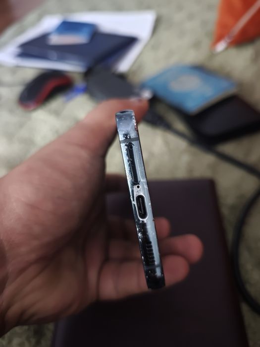 Продам Samsung s22plus 128gb
