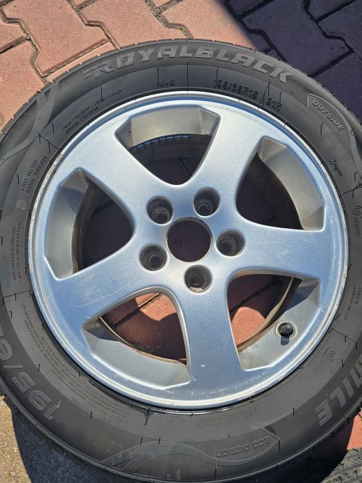 Продавам джанти 15 цола 5х110 с гуми