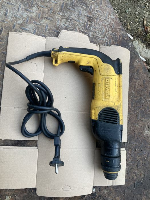Rotopercutor Dewalt Italia