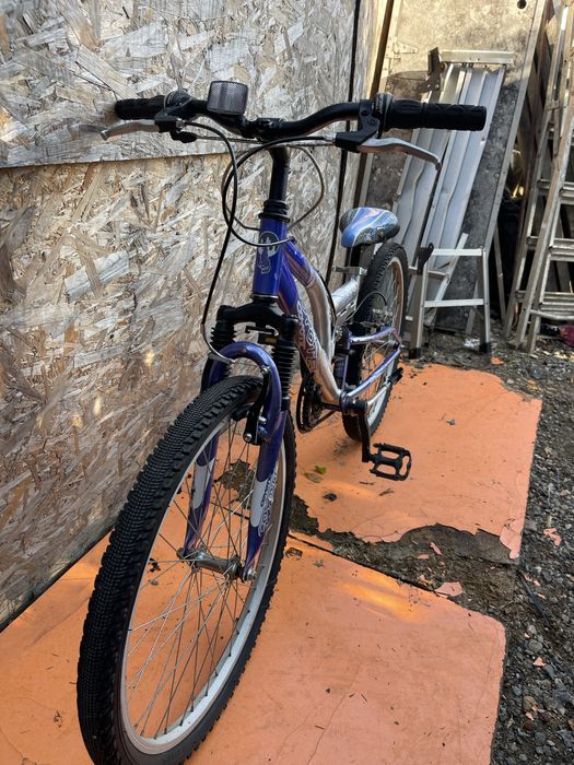 Bicicleta coyote cadru aluminiu cu suspensii roti 24”