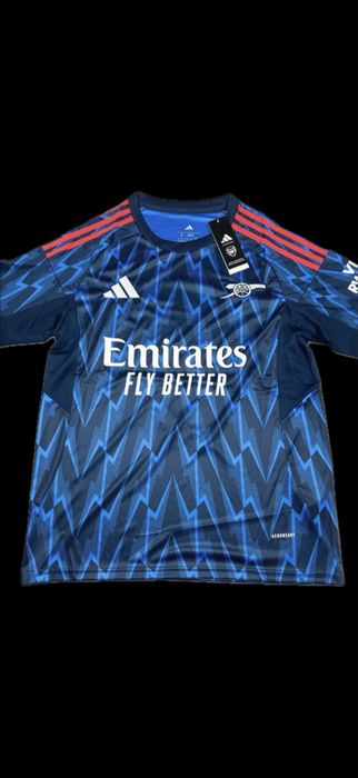 Tricou arsenal.