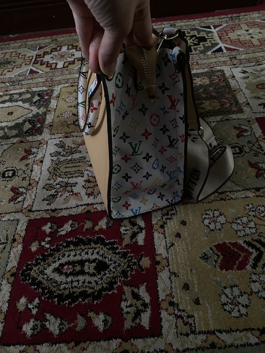 Продам сумку LV
