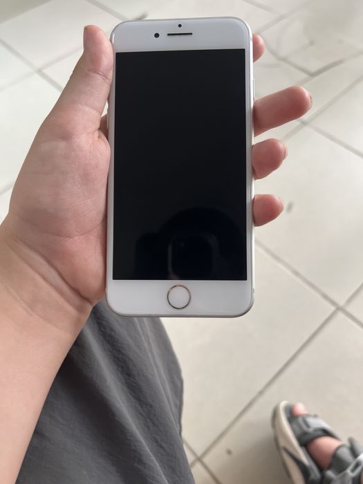 Iphone 8 в хорошом состоянии