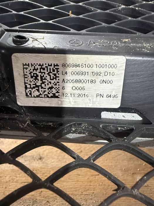 Оригинална предна решетка Mercedes C-Class W205 Facelift A2058800183