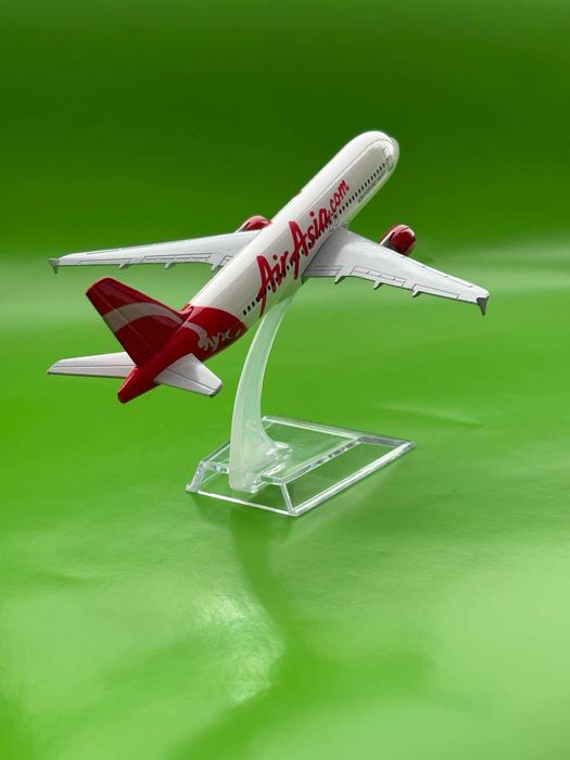 Изцяло метален модел на Airbus A320 Air-Asia Livery