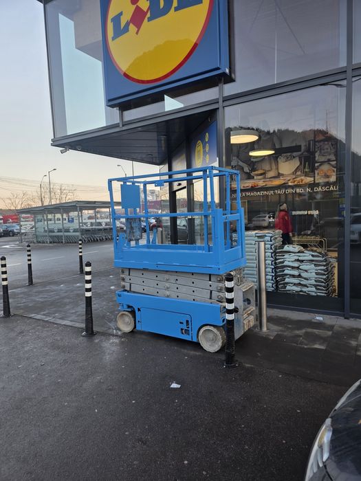 Inchiriez nacela nacele foarfeca brat