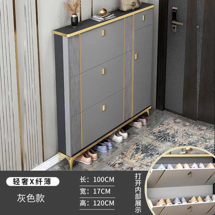 Pastafka oyoq kiyim ko'rinmaydigan