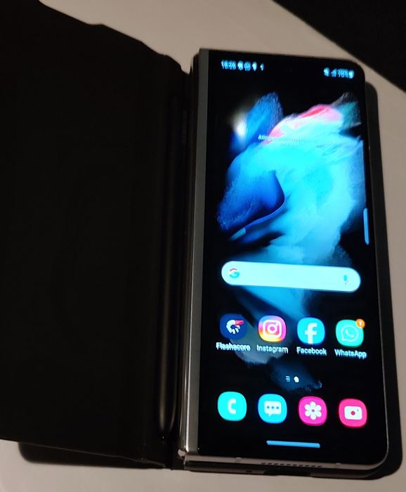 Samsung Galaxy Z Fold 3