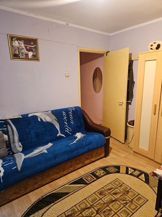 Apartament de vânzare, zona centrală, Str Violetelor, Bacău,  42 000 euro