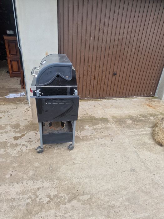 De vanzare, Gratar !!!