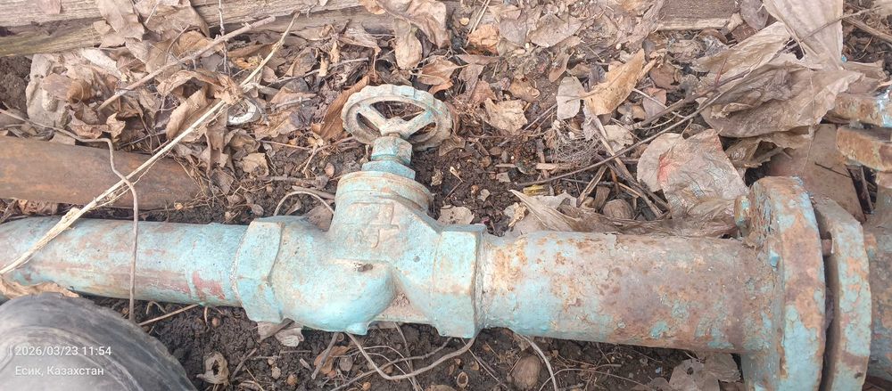 Продам задвижку б/у