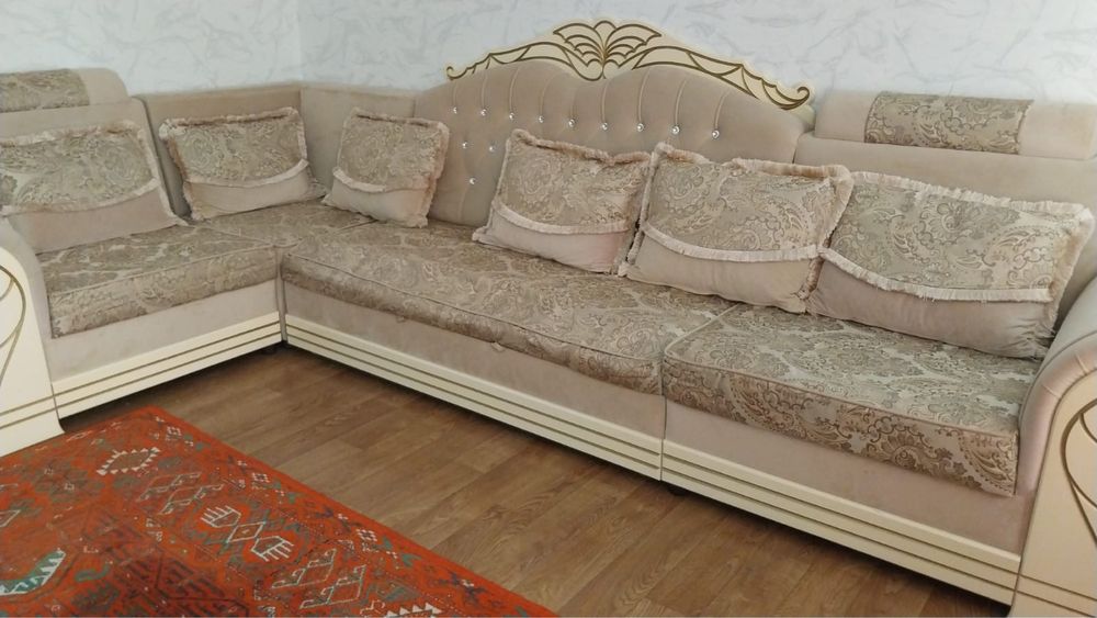 Продам Диван для зал