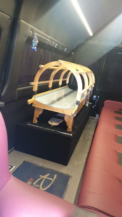 Катафалк для перевозки усопшего