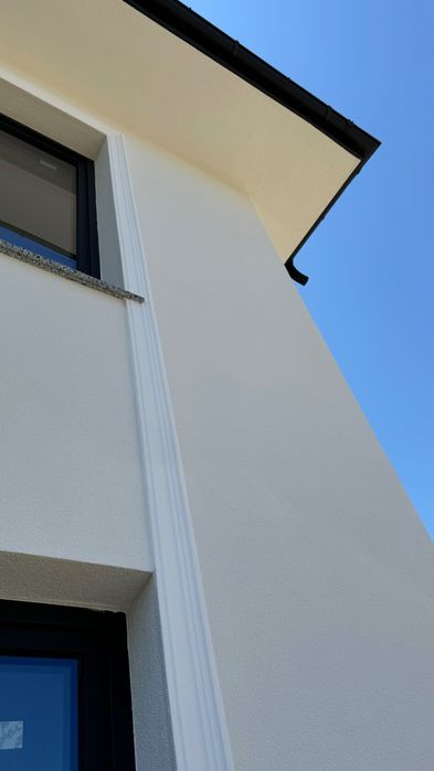 Casă De Vânzare Suceava, Scheia