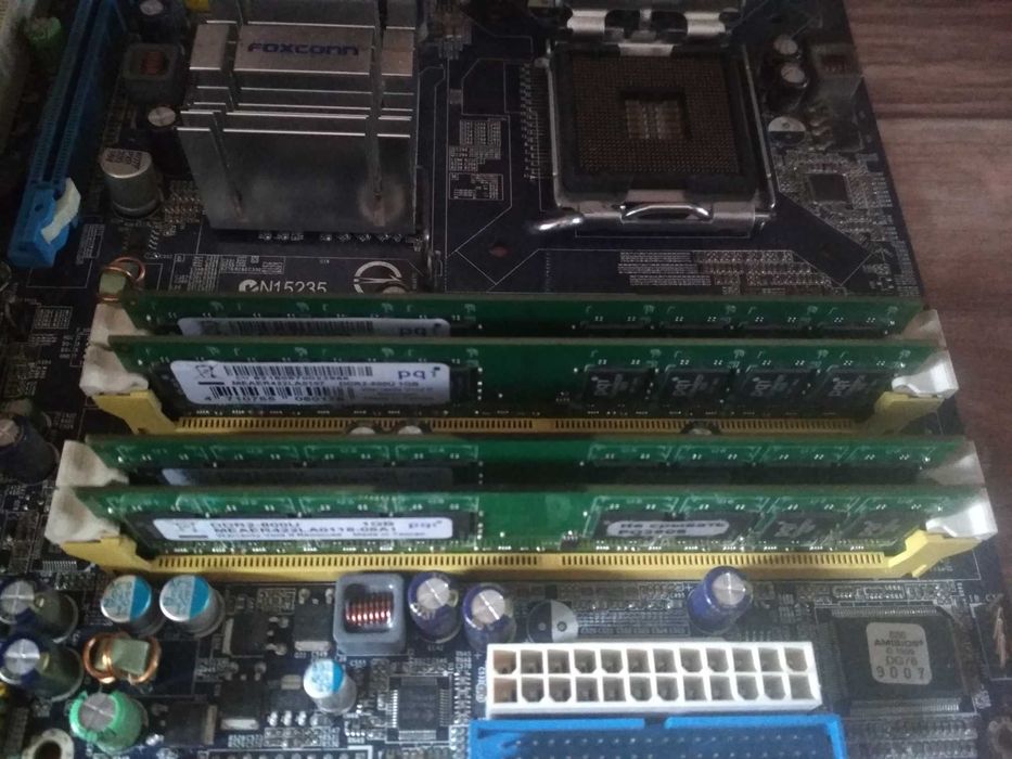 Продам Озу 1 Gb  DDR2