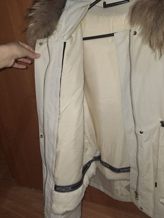 Продается женская куртка