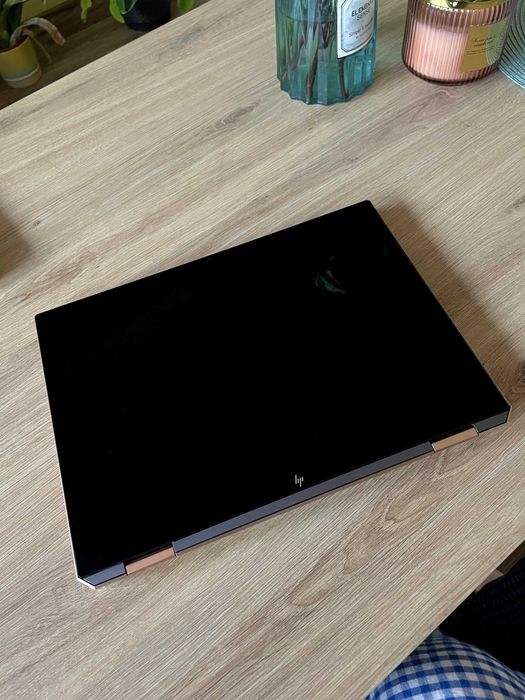 Лаптоп HP Spectre x360 Convertible 14-ea0xxx