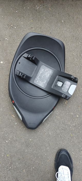Scoica auto Cybex Cloud G cu suport inclus