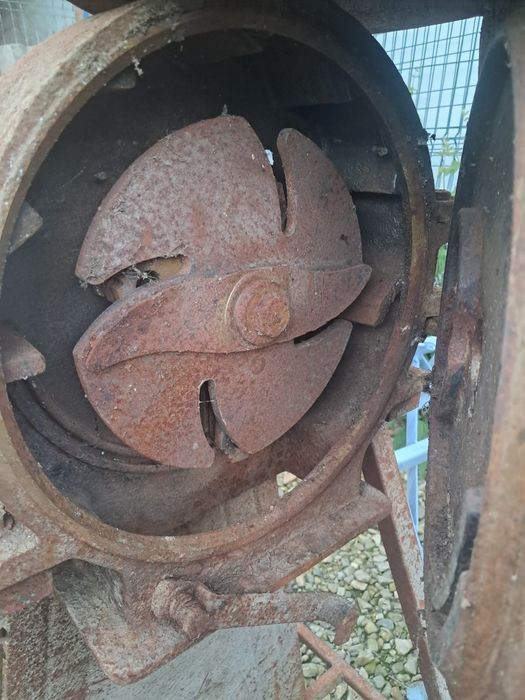 Moară  cereale..