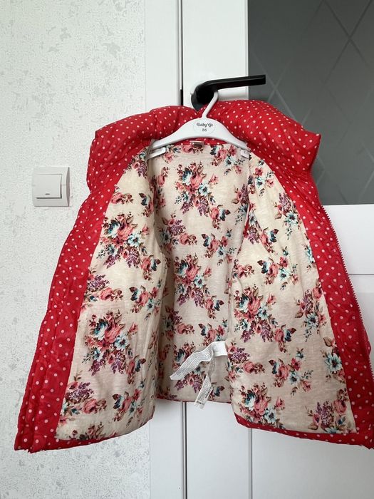 Продам Новую Куртку для Девочки(Осень-Весна)